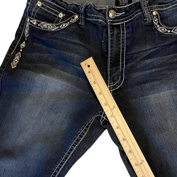 SUKO Size 29x31" Avery Slim Bootcut Faded Mid Rise Distressed Blue Denim… - Picture 10 of 12